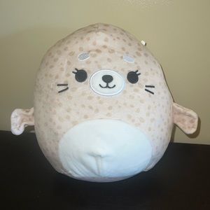 NWT Squishmallow Lilou spotted seal 8”
